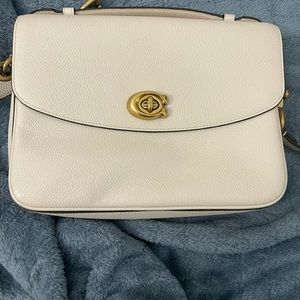 Coach Cassie Crossbody (Chalk)